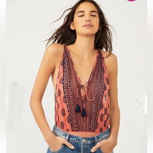 FREE PEOPLE Soul of the SUN Sleeveless Bodysuit Brick/Navy Combo Boho Si…